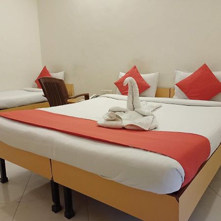 Hotel Wayfare Shirdi Bagian luar foto