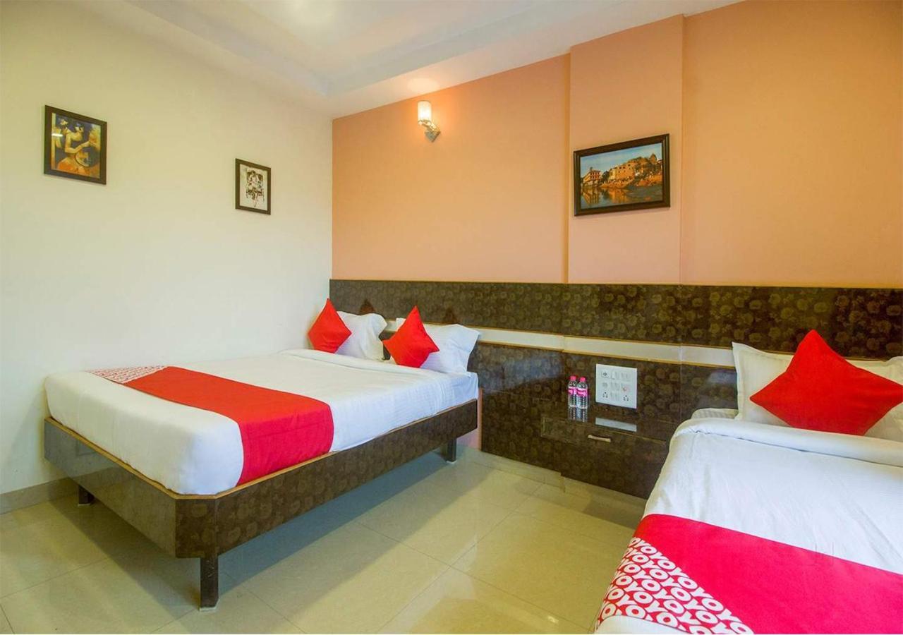 Hotel Wayfare Shirdi Bagian luar foto