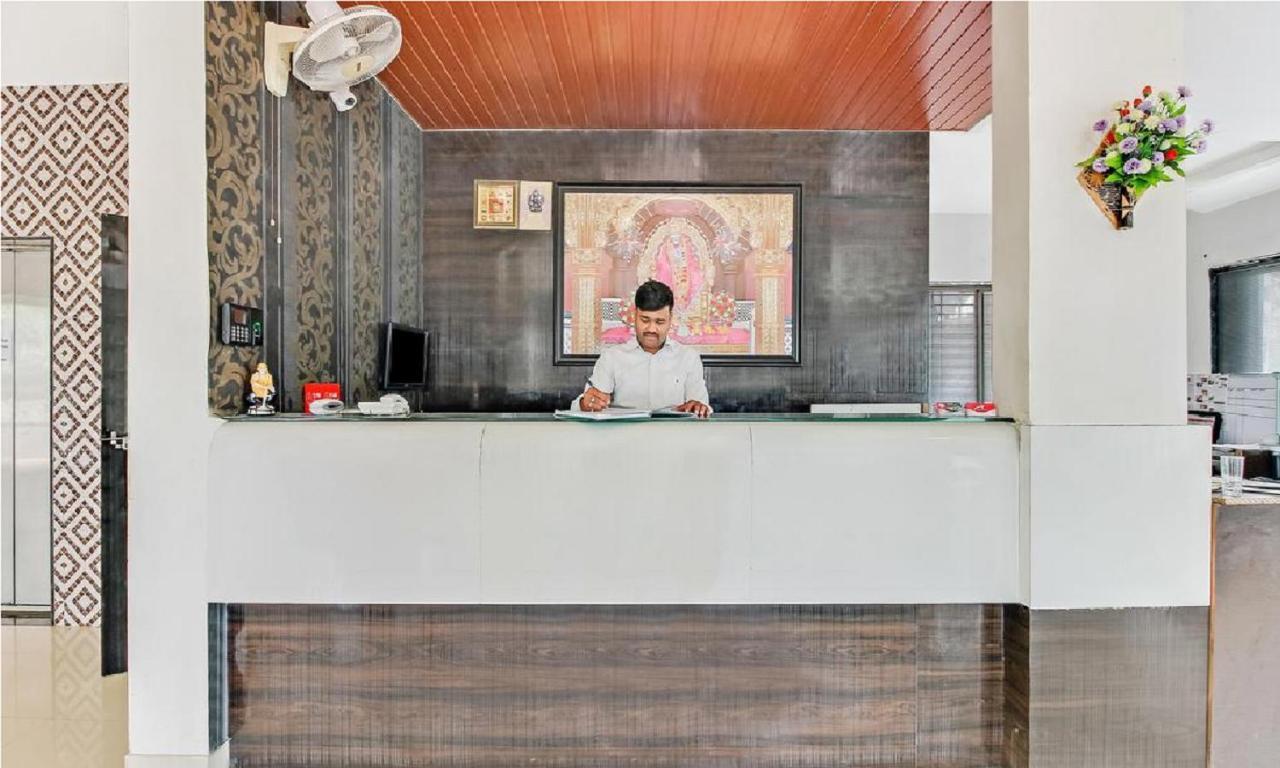 Hotel Wayfare Shirdi Bagian luar foto
