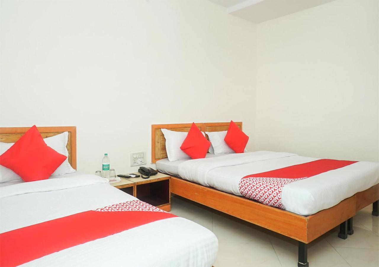 Hotel Wayfare Shirdi Bagian luar foto