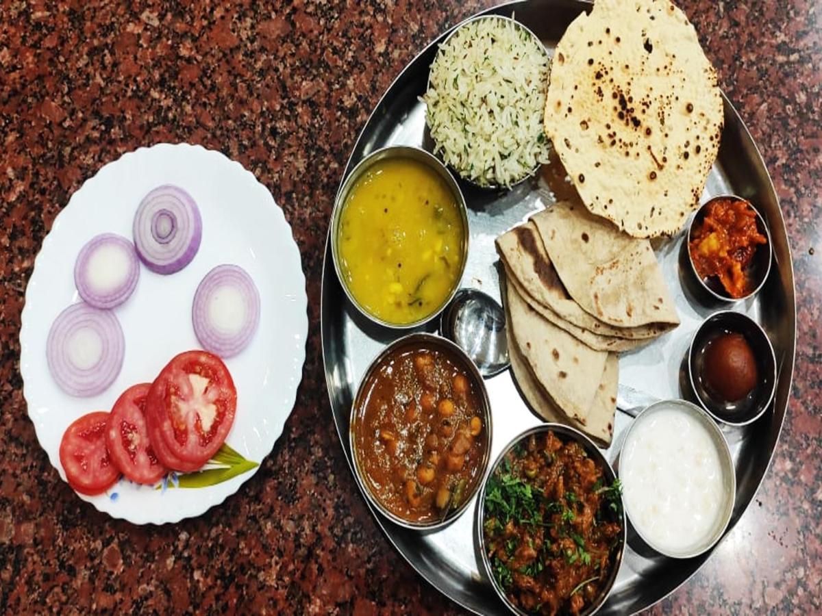 Hotel Wayfare Shirdi Bagian luar foto